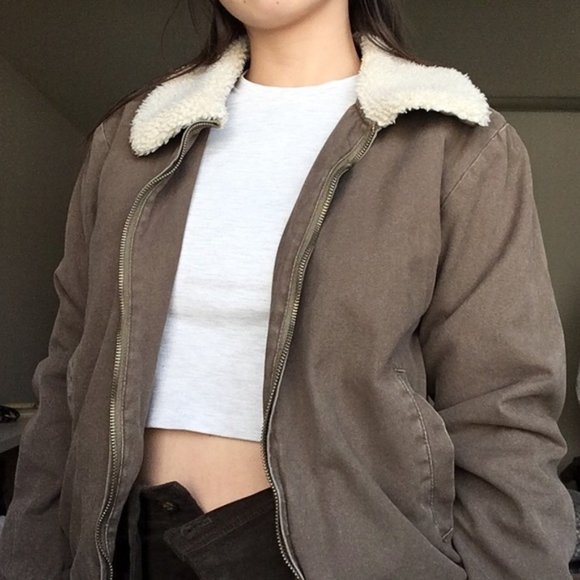 Brandy Melville Olive Green Nelson Jacket - Picture 2 of 2